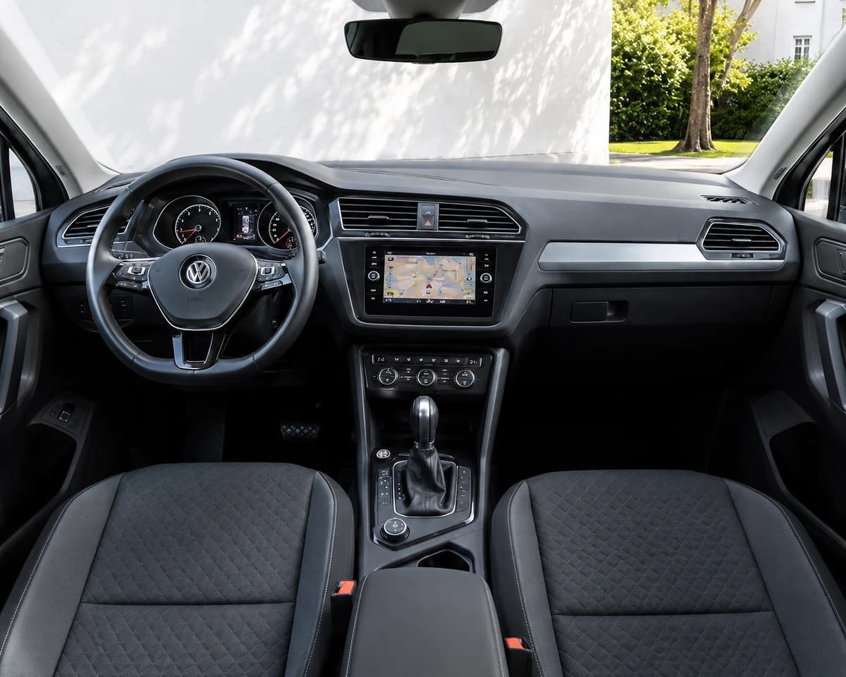 Volkswagen Tiguan Highline — 6/8